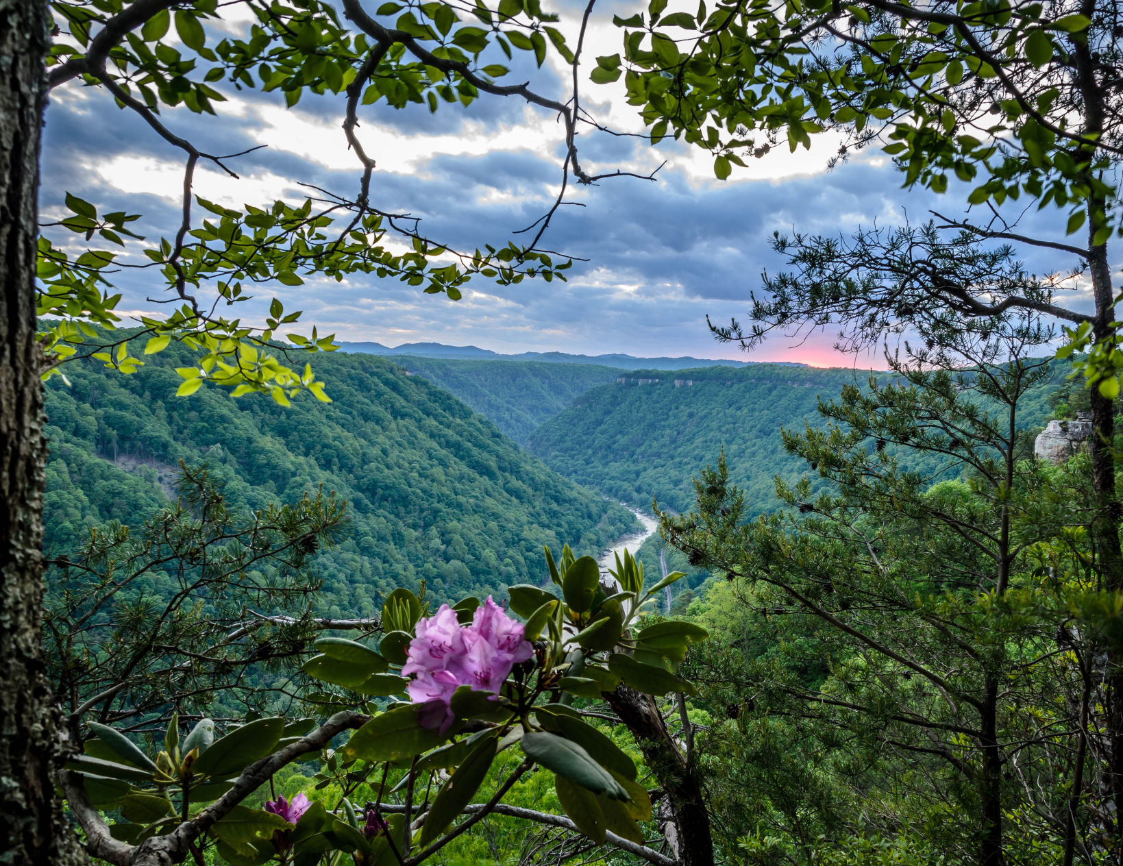 Sunset at Beauty Mountain Melvin Hartley
